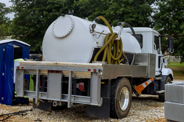 Best Luxury portable toilet rental  in Wamac, IN